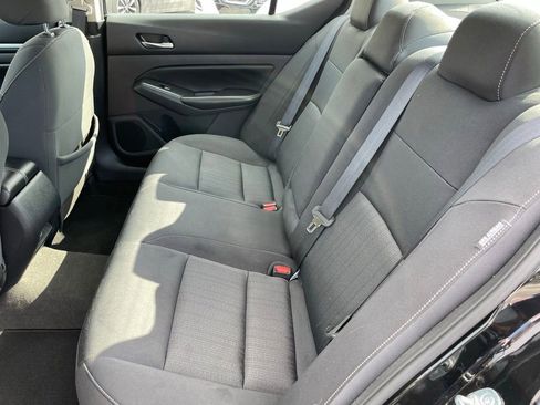 Certified 2023 Nissan Altima 2.5 SV FWD image 8