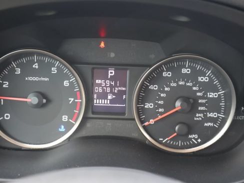 Used 2014 Subaru Crosstrek 2.0i Limited AWD/4WD image 9