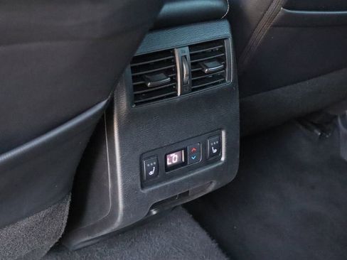 Used 2023 Mitsubishi Outlander SEL image 24