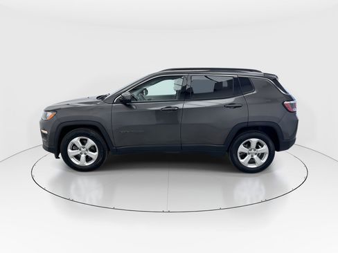 Used 2019 Jeep Compass Latitude w/ Popular Equipment Group image 5