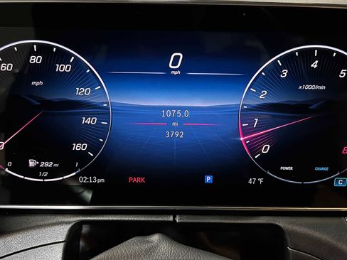 Used 2025 Mercedes-Benz C 300 4MATIC Sedan image 31