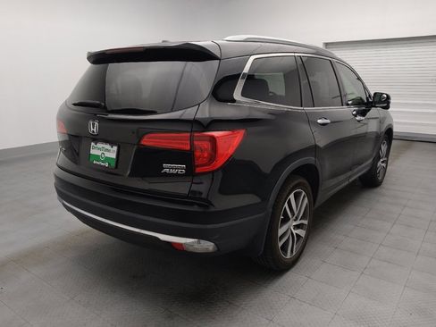Used 2017 Honda Pilot Touring image 9