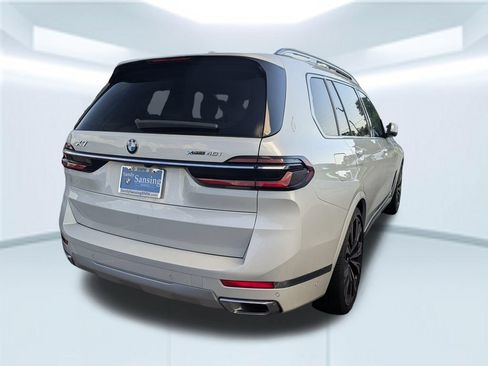 Used 2023 BMW X7 xDrive40i w/ Executive Package AWD/4WD image 2