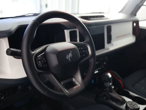 Used 2025 Ford Bronco Heritage Edition AWD/4WD image 16