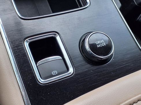 Used 2020 Lincoln Aviator Reserve w/ Equipment Group 201A image 9