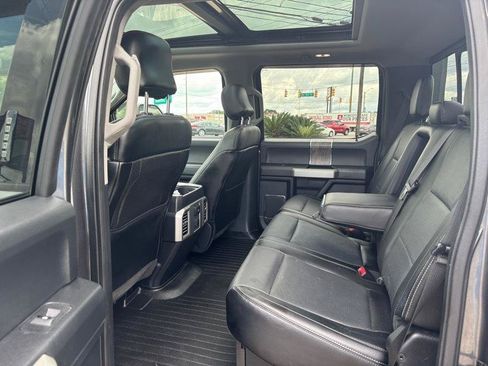 Used 2017 Ford F250 Lariat w/ Lariat Ultimate Package AWD/4WD image 14