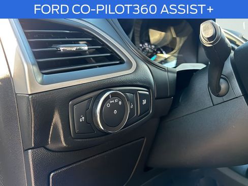 Used 2022 Ford Edge SEL image 36