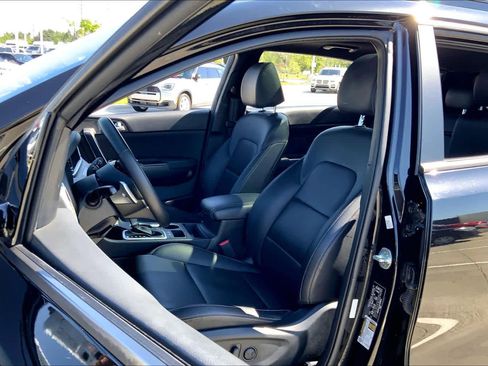 Used 2022 Kia Sportage Nightfall Edition FWD image 7