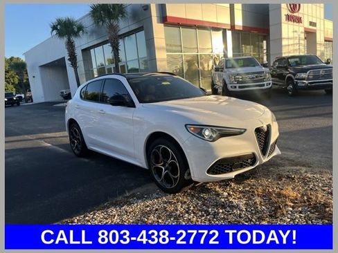 Used 2022 Alfa Romeo Stelvio Veloce AWD/4WD image 1