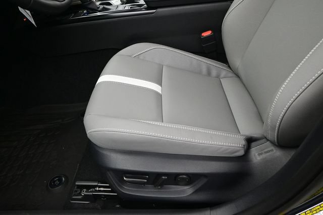 New 2026 Toyota Camry SE FWD image 10