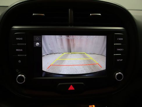 Used 2024 Kia Soul LX w/ Option Group 015 FWD image 22