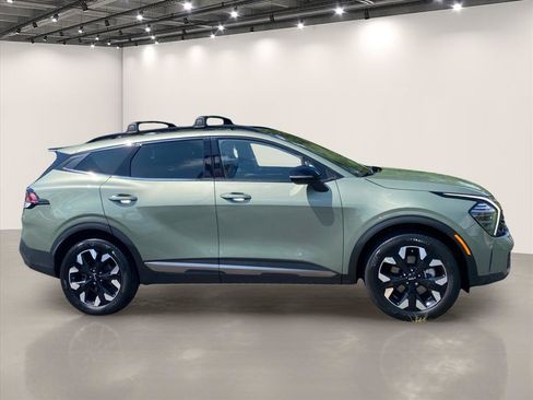 Certified 2024 Kia Sportage X-Line w/ X-Line Premium Package AWD/4WD image 9