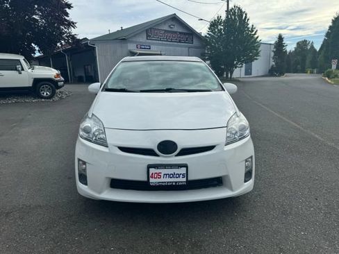 Used 2010 Toyota Prius Five FWD image 2