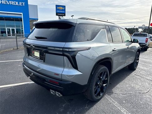 New 2026 Chevrolet Traverse RS w/ LPO, Floor Liner Package image 6