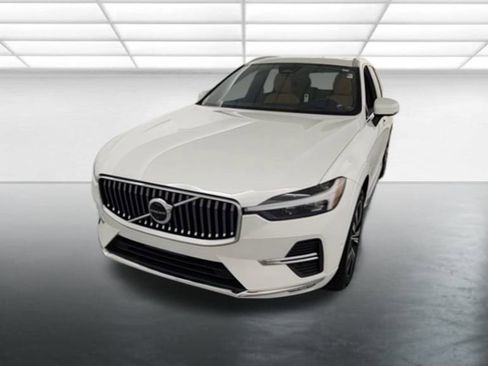 Used 2022 Volvo XC60 B6 Inscription w/ Advanced Package image 3