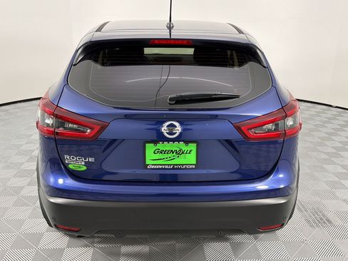 Used 2022 Nissan Rogue Sport S image 10