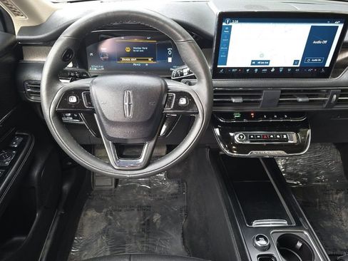 Used 2024 Lincoln Corsair Reserve w/ Equipment Group 201A image 13