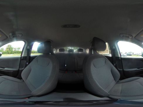 Used 2025 Kia K4 FWD image 37