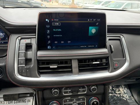 Used 2023 Chevrolet Suburban RST w/ Sport Performance Package image 14