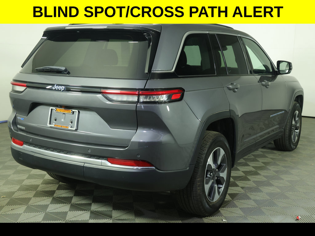 Used 2023 Jeep Grand Cherokee 4WD 4xe image 10