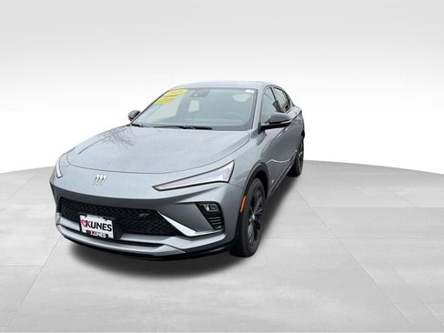 Used 2025 Buick Envista Sport Touring image 5