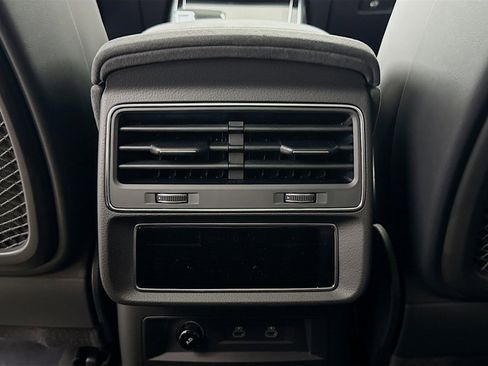 New 2025 Audi RS Q8 performance image 27