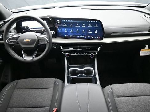 New 2026 Chevrolet Traverse LT w/ LPO, Floor Liner Package image 25