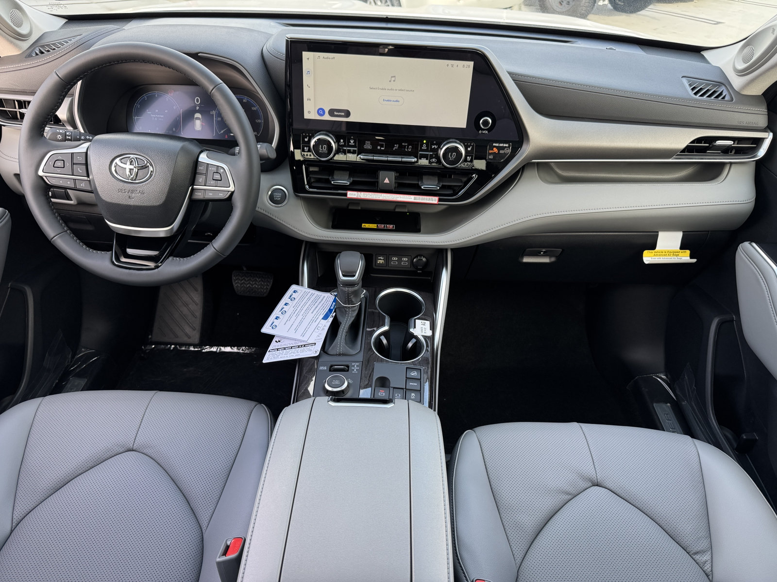 New 2026 Toyota Highlander Limited AWD/4WD image 4