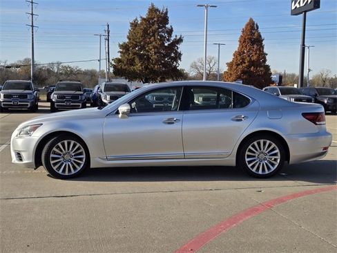 Used 2016 Lexus LS 460 AWD image 3