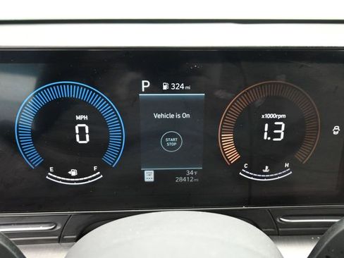 Used 2025 Hyundai Kona SEL image 16