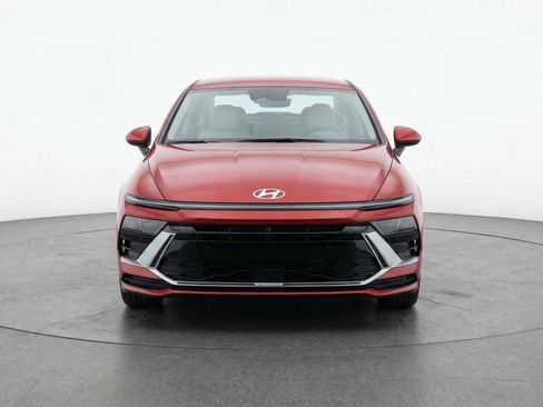 Used 2025 Hyundai Sonata SEL FWD image 2