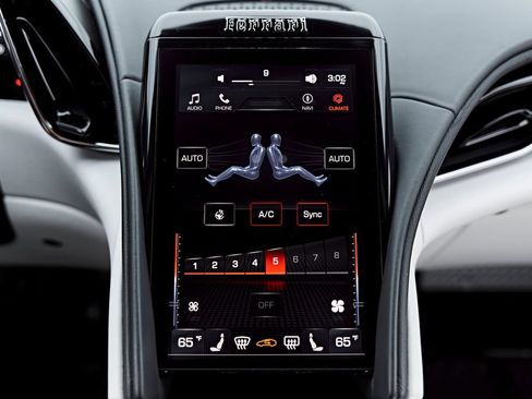 Used 2022 Ferrari Roma RWD image 75