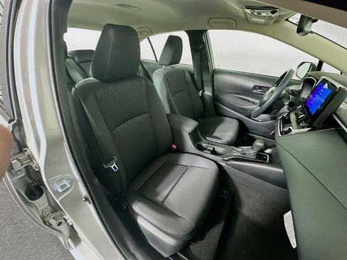 Used 2026 Toyota Corolla LE image 29