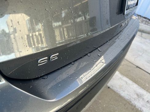 Used 2023 Volkswagen Taos SE image 32