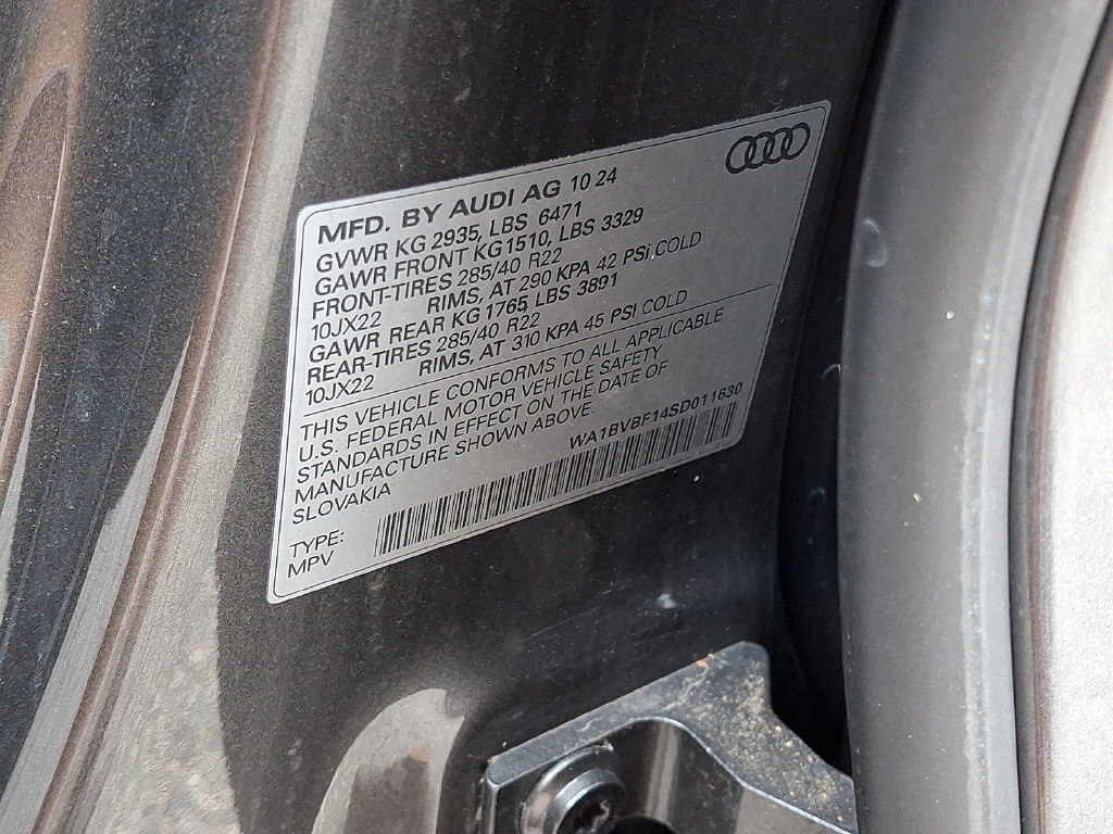 Certified 2025 Audi Q8 Premium Plus w/ Premium Plus Package AWD/4WD image 29