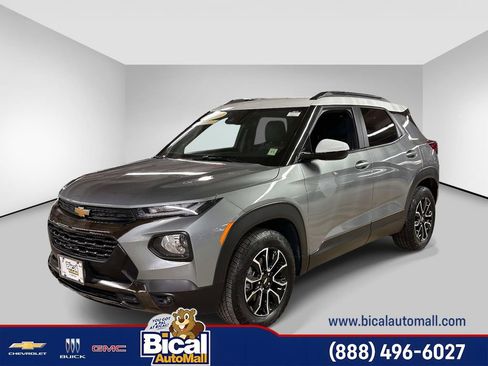 Used 2023 Chevrolet TrailBlazer ACTIV FWD image 1