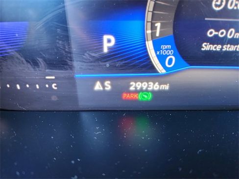 Certified 2022 Volkswagen Tiguan SE R-Line image 22