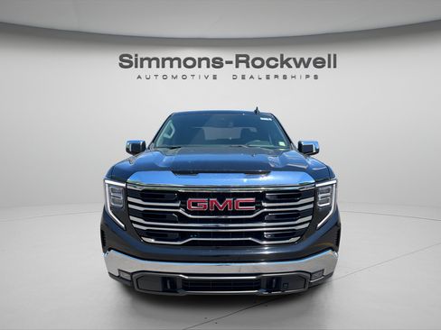 Used 2025 GMC Sierra 1500 SLT w/ SLT Convenience Package AWD/4WD image 9