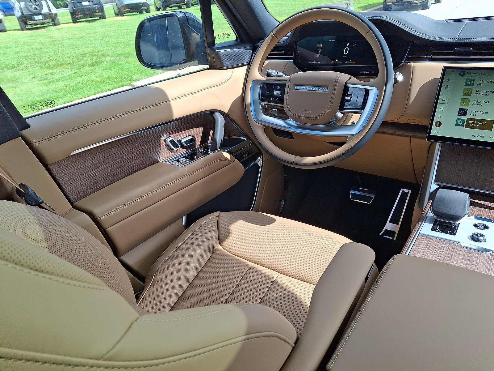 New 2027 Land Rover Range Rover SE AWD/4WD image 8