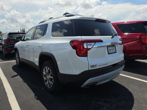 Used 2021 GMC Acadia SLT w/ Technology Package FWD image 13