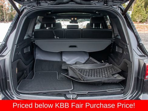 Used 2023 Mercedes-Benz EQB 300 4MATIC w/ AMG Night Package image 18