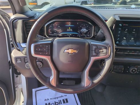 Used 2025 Chevrolet Silverado 1500 LT image 11