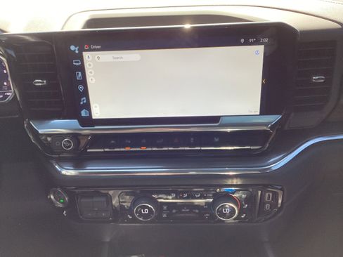 Used 2024 Chevrolet Silverado 1500 High Country image 18