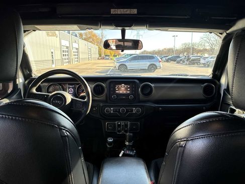 Used 2020 Jeep Wrangler Unlimited Sport image 19