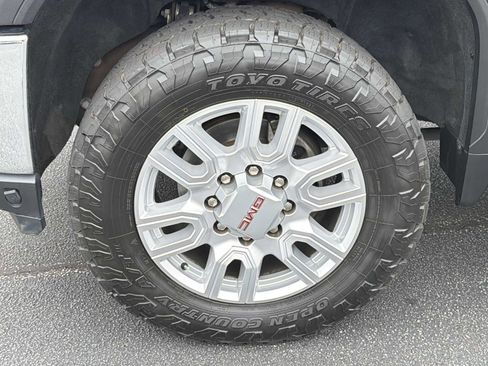 Used 2023 GMC Sierra 3500 SLT w/ SLT Premium Package image 36