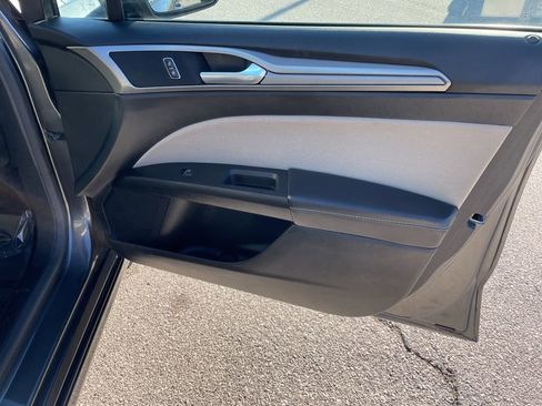 Used 2018 Ford Fusion S image 29