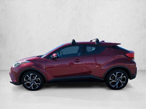 Used 2018 Toyota C-HR XLE image 9