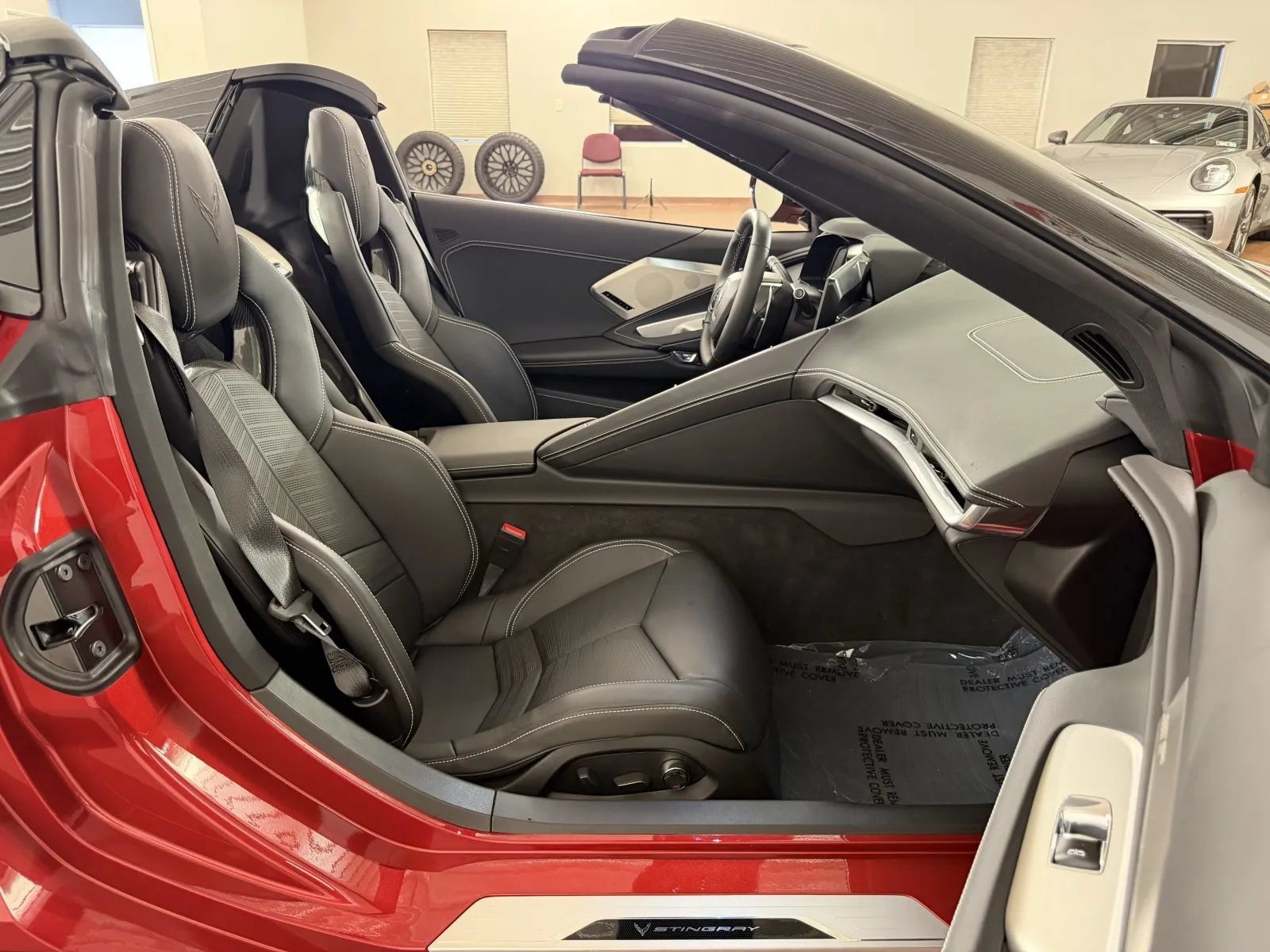 Used 2022 Chevrolet Corvette Stingray Preferred Conv w/ Z51 Performance Package RWD image 37
