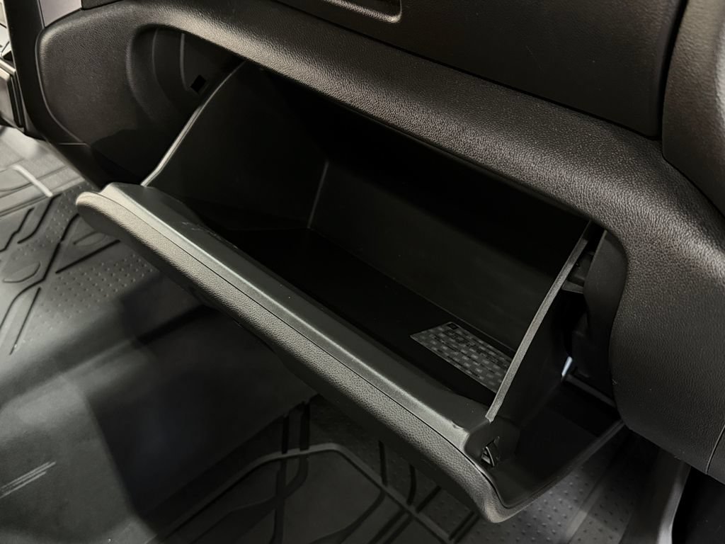 Used 2019 Chevrolet Silverado 1500 Custom w/ Custom Convenience Package RWD image 22