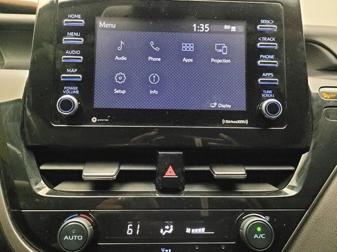 Used 2021 Toyota Camry SE image 25